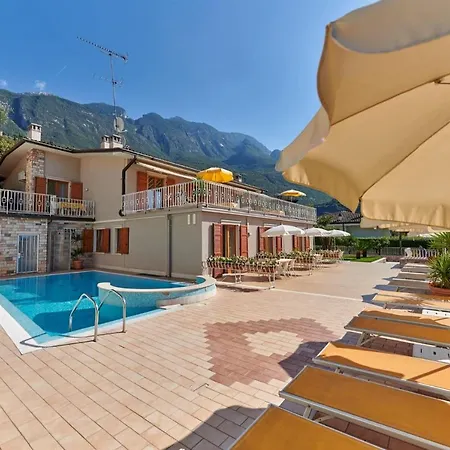 La Cioca Apartmanhotel Malcesine