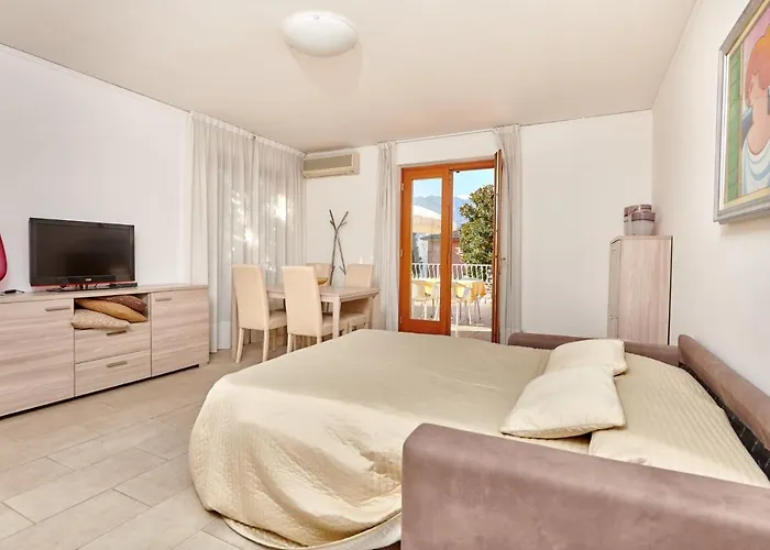 Aparthotel La Cioca 4*