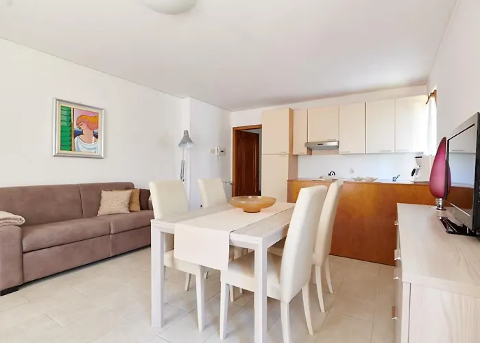 La Cioca Aparthotel 4*