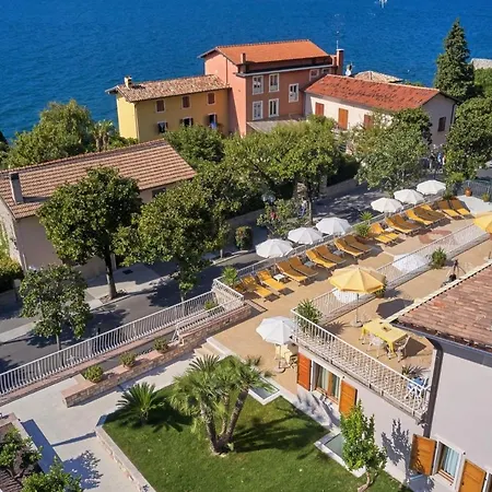 La Cioca מלון דירות 4*