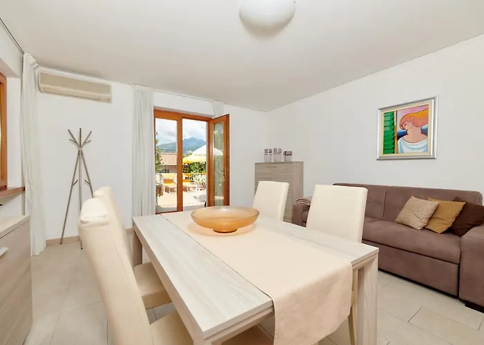 La Cioca 4* מאלצ'סינה